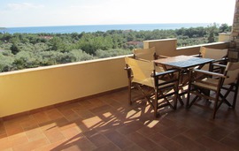 moonbeam hotel pefkari 2plus2 suite apartment 4